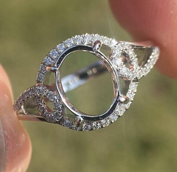 14K White Gold Oval 7x9MM Fashion Semi Mount Ring / Engagement Ring