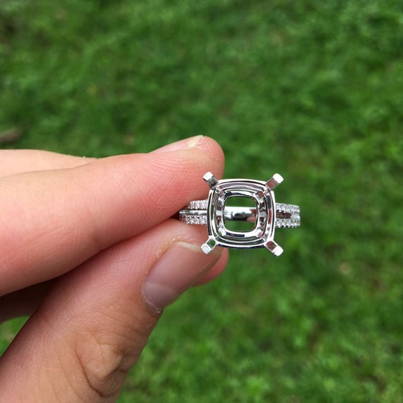 14K White Gold Diamond Semi Mount Ring: Cushion Cut, 8mm