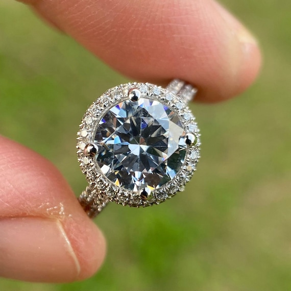 14K White Gold Diamond Halo Engagement Ring - 8MM Round Semi Mount