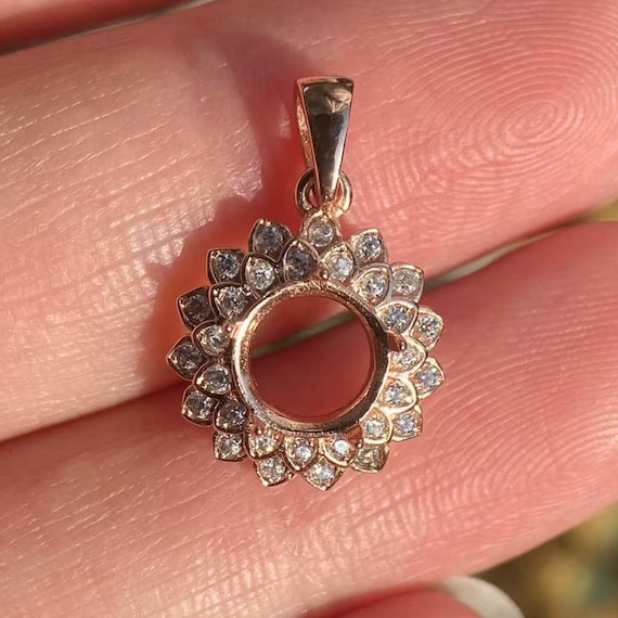 Diamond Halo Pendant: 14K Rose Gold Semi Mount, 7mm Round