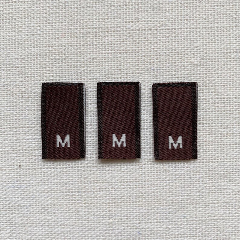 Brown 25 Woven Size Labels