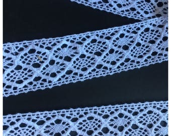100% cotton crochet lace 1 3/4” | White Lace |Woven in South America | 45mm | Wedding Lace | Vintage Lace | Natural Lace