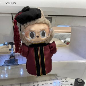 Handmade Labubu Graduation Cap and Gown Set, Custom Outfit immagine 4