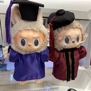 Handmade Labubu Graduation Cap and Gown Set, Custom Outfit immagine 3