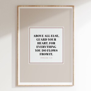 Spreuken 4:23 bijbelvers kunst aan de muur, bovenal bewaak je hart digitale download, christelijke kunst, modern minimalistisch schoon grafisch ontwerp