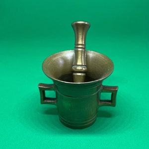 Vtg Messing vijzel en stamper 2&quot; hoge vijzel 3&quot; stamper