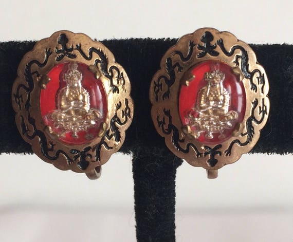 Chinese theme intaglio earrings Chinese dragon scr