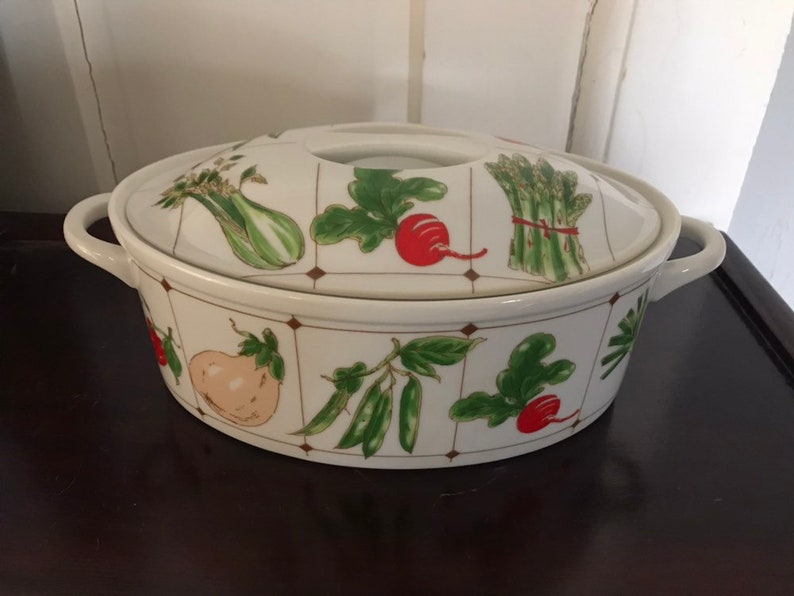 Georges Briard La Salade Ceramic covered Casserole Dish Vintage Mid Century Vegetable design