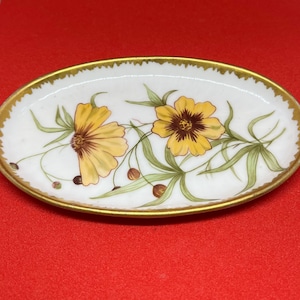 Limoges handgeschilderde madeliefjebloem 5” pinschotel