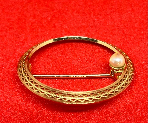 Vtg Delicate design 12k gold plated and pearl cir… - image 5