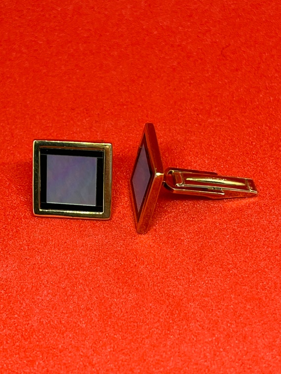 Onyx framed mother of pearl square cufflinks - image 4
