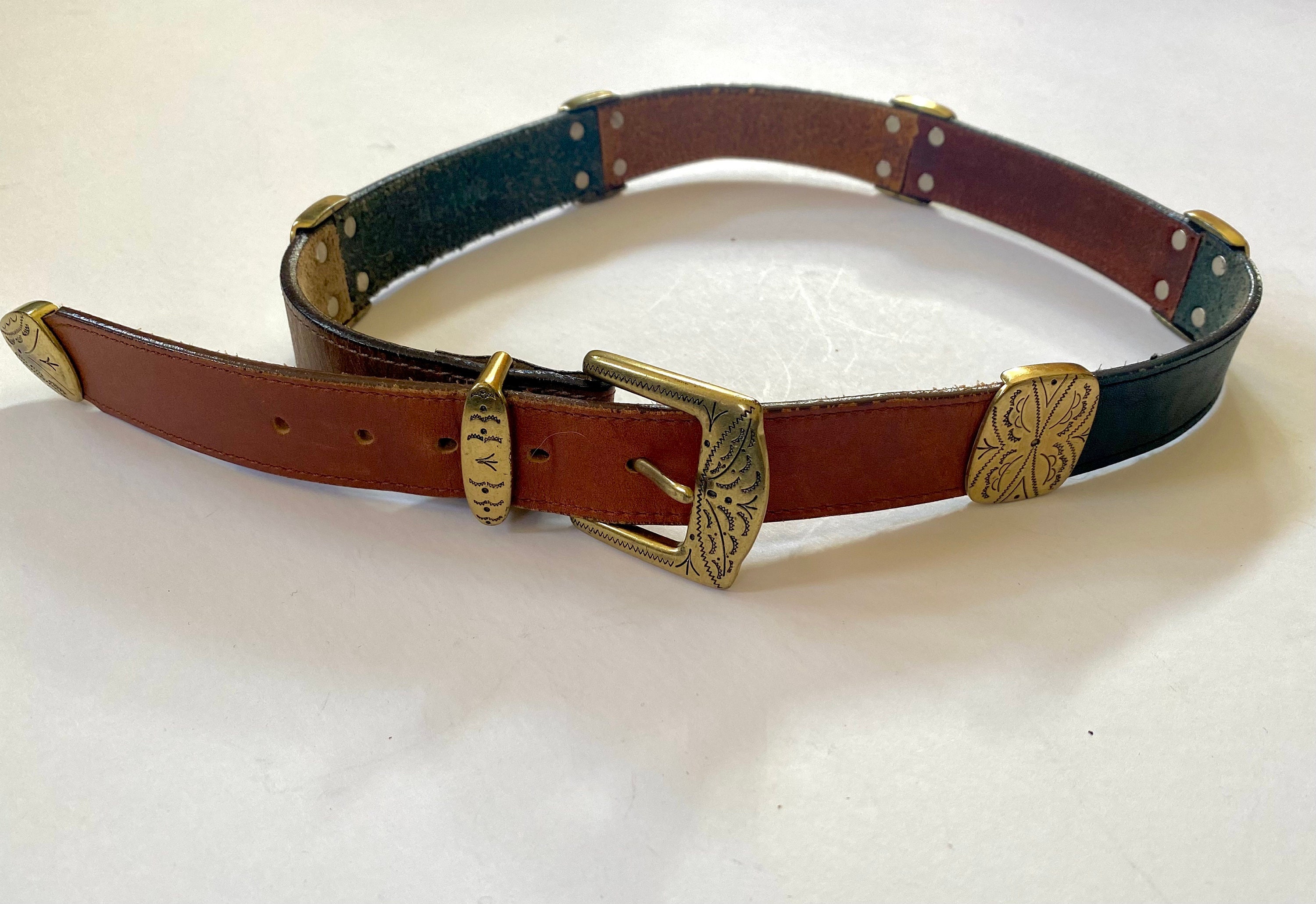 Brighton Elegant Butterfly Leather Belt- Size 32  B31283 Vintage BRIGHTON Leather Belt: Colorblock Brass Butterfly  main image 3