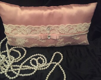 2 Wedding pillows/dusty rose, French lace