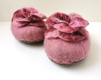 Felted pink natural wool women slippers