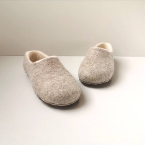 Felted white beige natural wool women slippers image 7