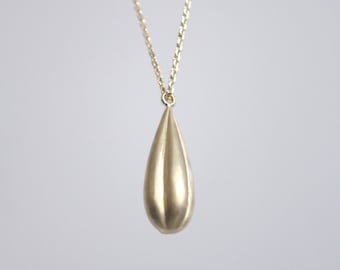 GOLDEN SEED necklace //