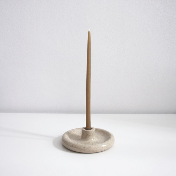 ATHOS CANDLEHOLDER. Ceramic candleholder. Candlestick. Beeswax candle. Air purifier. Daily essentials.