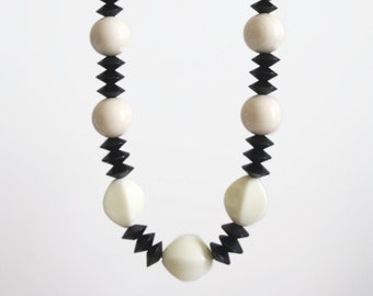 COMPOSITION n.7 // Geometric Necklace // Ceramic necklace // Statement necklace. Graphic necklace.