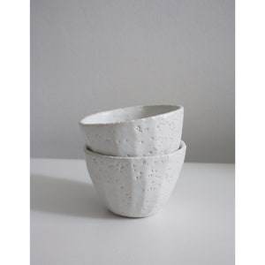 PORCELAIN BOWL // Ceramic holder // Ceramic Home décor. Bowl. Ceramic bowl. Ceramic holder. Little luxuries.