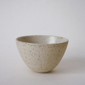 TWINS BOWLS // Ceramic bowl // One of a kind // Ceramic Tableware. Daily essentials. Everyday essentials. image 2