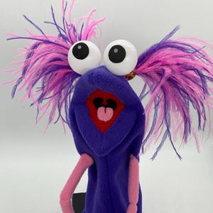 Puppet: Professional Quality,  Child Size, 2 Feather Plumes, No Hand Rods