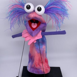 Puppet: Professional Quality, Adult Size, 2 Feather Plumes, 2 Hand Rods