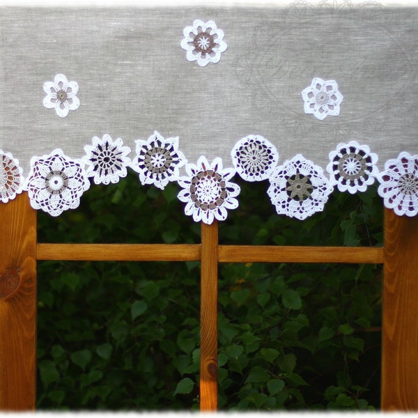 Linen valance with crochet doilies, french cafe curtain, rustical boho curtain, vintage cottage valance - height 45cm/18in.