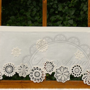 Shabby chic valance with crochet doilies, french cafe curtain, farmhouse country valance, boho rustical valance - height 45cm/18in.