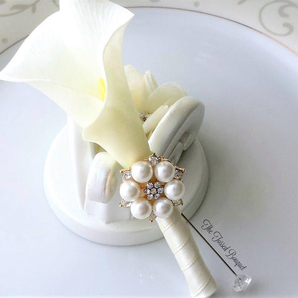 Groom Boutonniere, White, Flower, Pearl Brooch, Men Lapel Pin, Wedding Buttonhole, Boutineer, Prom, White Boutonniere, Brooch Boutonniere