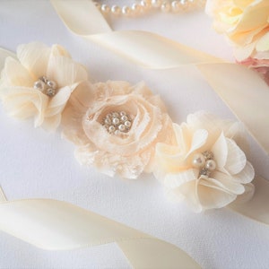 Ivory Flower Braut-Schärpe: Satinband Hochzeitskleid Gürtel