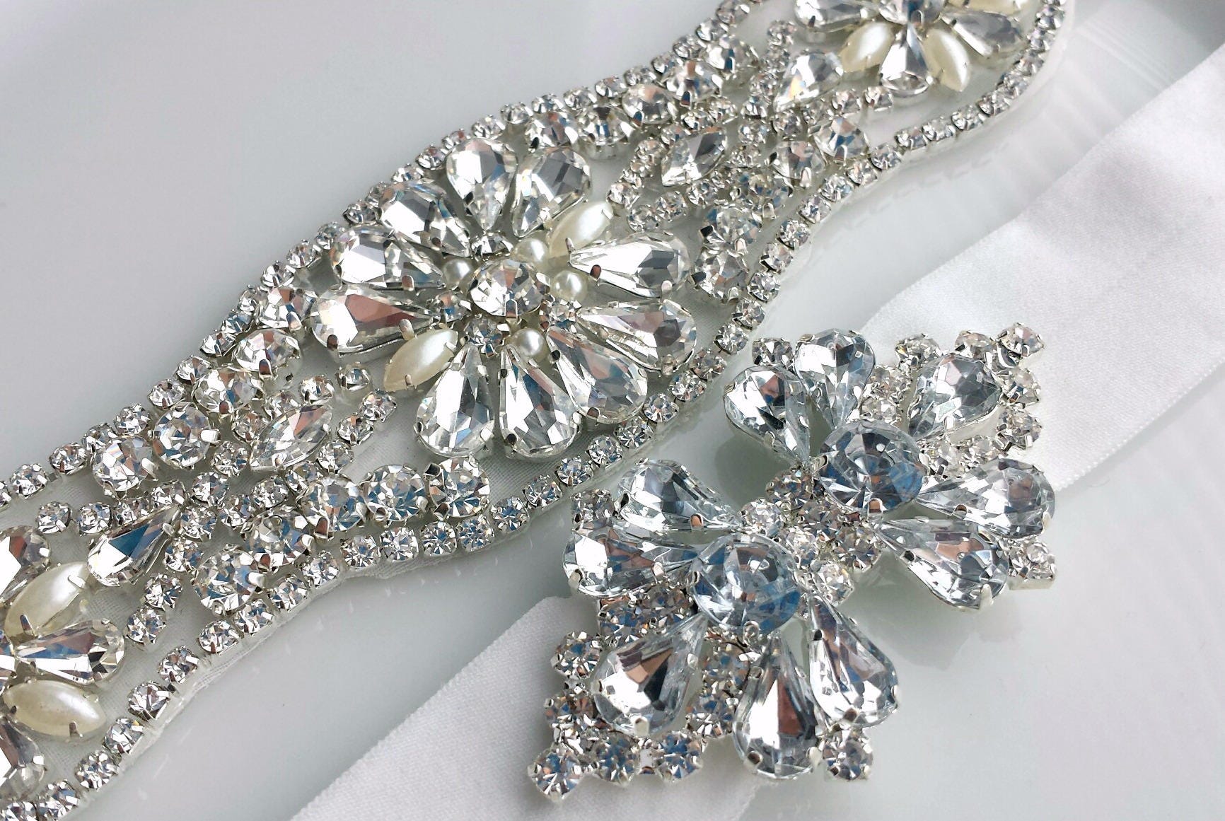 Rhinestone Buckle With Elastic Waist Belt White Buy White Western Belt With Rhinestone Buckle  main image 3