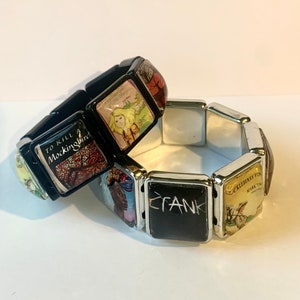 Banned Book Bracelet, I Read Banned Books, Freedom to Read, Book Themed, Reader Gift, Librarian Gift, Book Lover, Stretch Bracelet