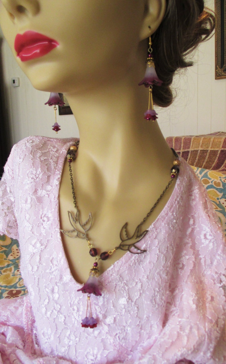 Beautiful Victorian Style Trumpet Flower Necklace and Earring Set **OOAK **