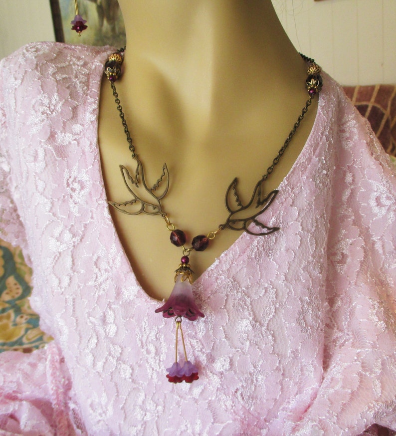Beautiful Victorian Style Trumpet Flower Necklace and Earring Set **OOAK **