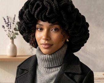 Béret au crochet noir à volants - Chapeau de festival fait main, accessoires d'hiver bohème chic