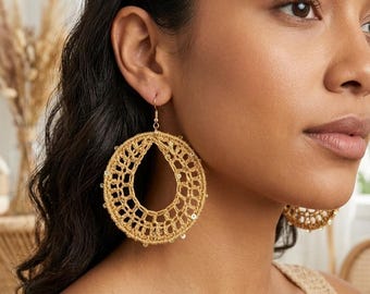 Boucles d'oreilles créoles au crochet dorées faites main Boho Chic | Bijoux légers en or 14 carats