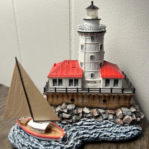 Harbour Lights 2007 Chicago Harbor Illinois #A587 Lighthouse 5.25” Figurine