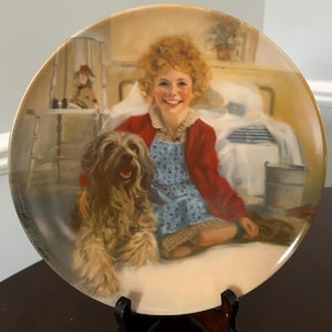 Annie & Sandy Knowles Limited Edition Fine Porcelain Collector Plate No. 10469R