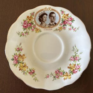 Royal Albert Bone China England Saucer to Commemorate 1959 Royal Visit to Canada