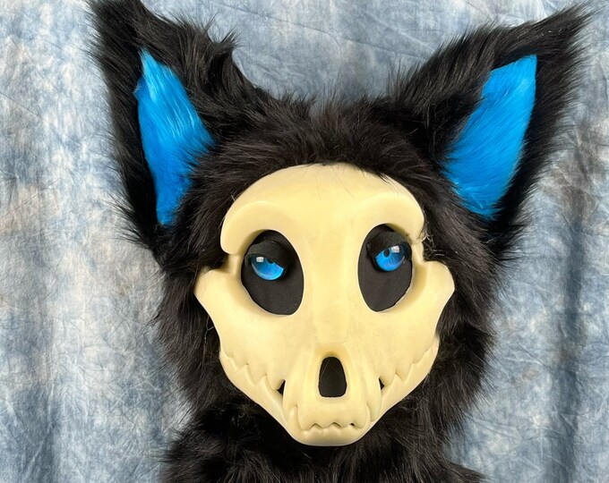 Premade: blue and black toony skulldog head