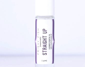 Rouleau d’huile essentielle de lavande, STRAIGHT UP lavande est apaisant et réparatrice à l’huile essentielle en bouteille dans un rouleau facile