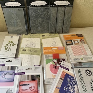 Różne foldery do wytłaczania wykrojniki Darice Cuttlebug Sheena Sizzix 16 nowych