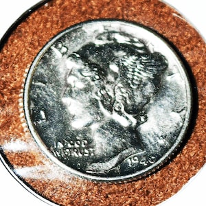Brilliant, uncirculated, 1940 Philadelphia mint Mercury dime!