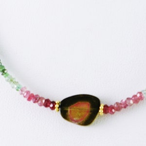 Turmalin Kristall Anhänger Wassermelone Turmalin Halskette Choker, Kristall Halskette, Goldschmuck, Rosa Grün Kristalle, facettiert