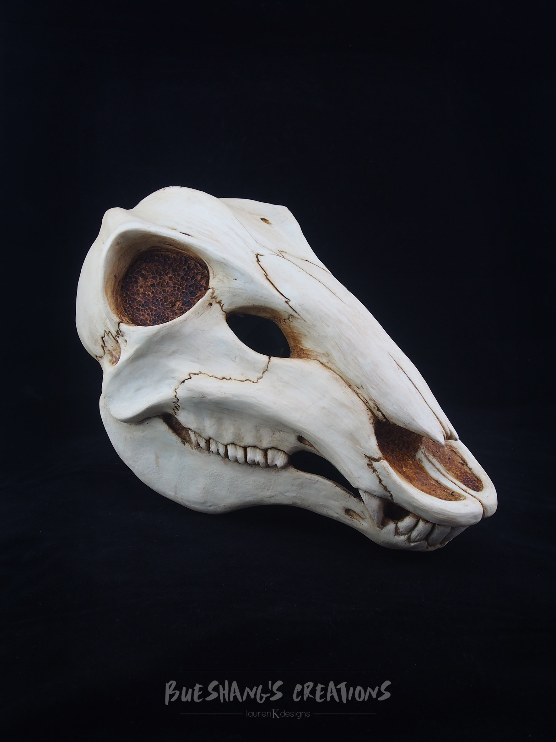 Máscara de caveira de veado