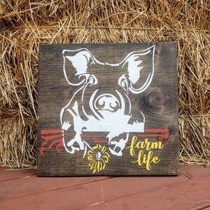 Farm Life Sign, Pig Sign, Farmhouse Signs, Wooden Signs, Country Signs, Farm Sign, Country Home Signs, Farm Signs, Home Decor, Country Decor