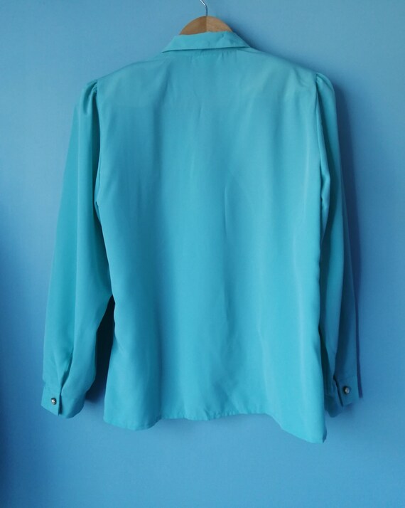 VINTAGE. 1980's aqua blouse with pleat shoulders.… - image 5