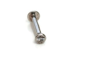 18ct White Gold 2mm CZ Labret, lip bar, tragus bar face body jewellery made to order barbell flat disc internally threaded Handmade
