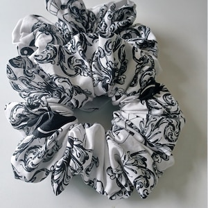 Disney Villains Scrunchie