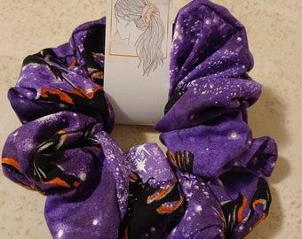 Fliegende Hexe Scrunchie